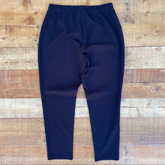 St. John Caviar Cropped Ponte Leggings M - Picture 9 of 11